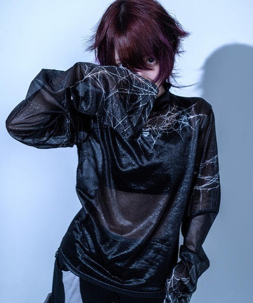 Gamchu（ガムチュ）の「『Gamchu/ガムチュ』ボクは蛛絡獣の幻皮のつもり。ラメシアートップス（Tシャツ/カットソー・レディース・ブラック/グレー・FREE）」の3枚目の写真