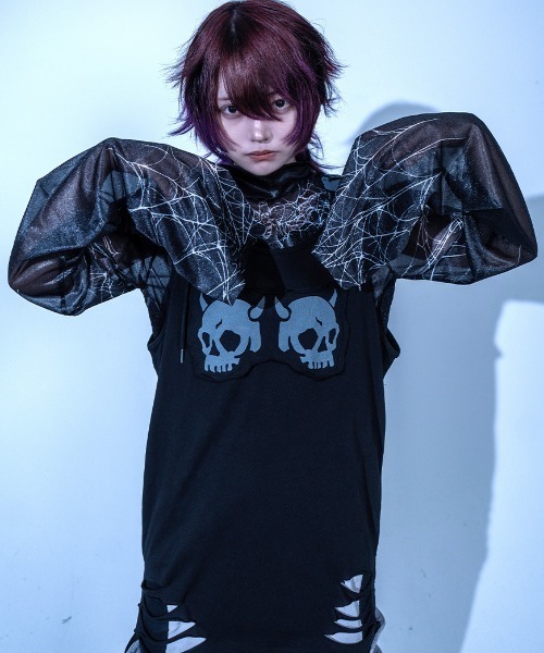 Gamchu（ガムチュ）の「『Gamchu/ガムチュ』ボクは蛛絡獣の幻皮のつもり。ラメシアートップス（Tシャツ/カットソー・レディース・ブラック/グレー・FREE）」の13枚目の写真