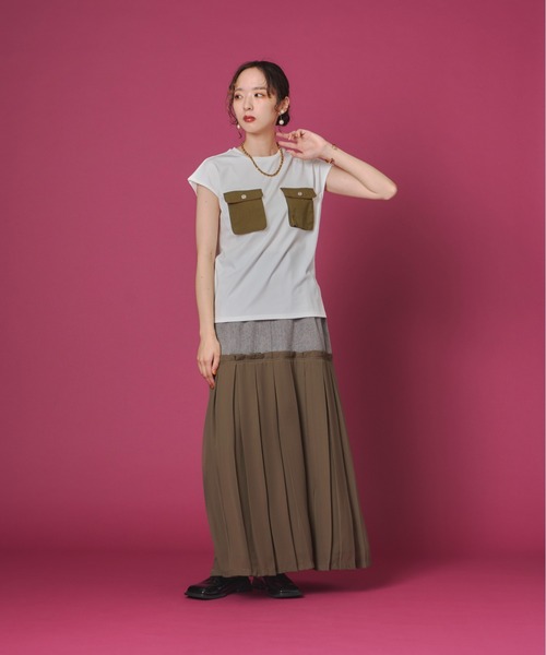terrace(テラス)の「異素材ポケット付きシルケットTシャツ(Tシャツ/カットソー・レディース・ブラック/オフホワイト/カーキ・FREE)」の20枚目の写真