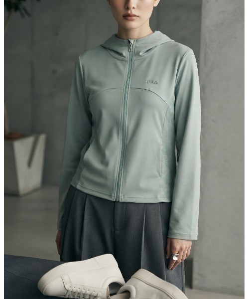 FILA（フィラ）の「DRY ZIP FOODIE / ドライ　シップフーディ（パーカー・レディース・ラベンダー/ライトグリーン/ダークグレー・M/L/XL）」の2枚目の写真