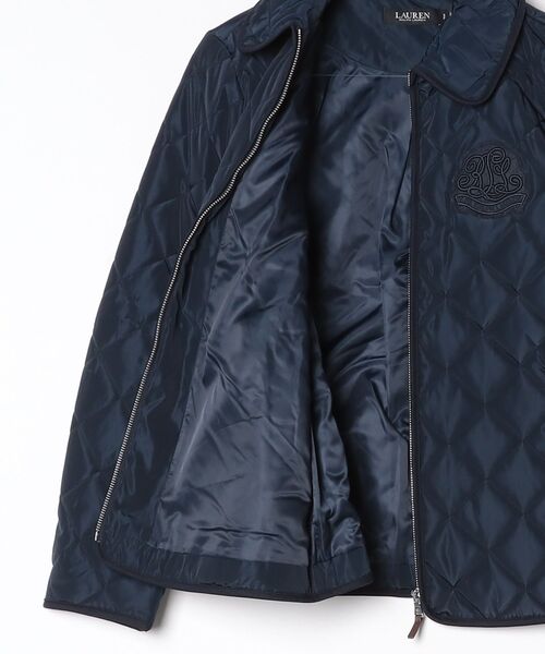 LAUREN RALPH LAUREN(ローレン ラルフ ローレン)の「クレストパッチ ツイルトリム キルテッド ジャケット(ブルゾン・レディース・ネイビー系1・S/M/L/XS/XXS)」の6枚目の写真