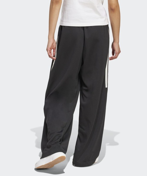 adidas(アディダス)の「ティロ スリーストライプス プリーツ パンツ / アディダス adidas(その他パンツ・レディース・ブラック・XX-LARGE/LARGE/MEDIUM/SMALL/X-LARGE/X-SMALL)」の2枚目の写真