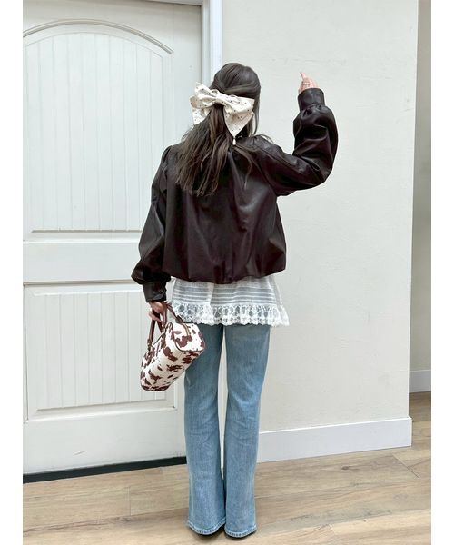 LILY BROWN(リリーブラウン)の「スリムストレートデニムパンツ(デニムパンツ・レディース・ブラック/ブルー/ライトブルー・1/0)」の22枚目の写真