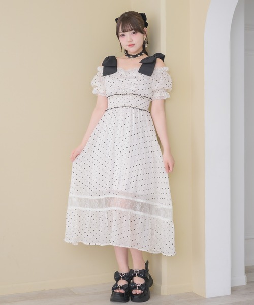 ROJITA（ロジータ）の「肩リボンハートドットオフショルワンピース（ワンピース・レディース・アイボリー/ブラック/ピンク・FREE）」の22枚目の写真