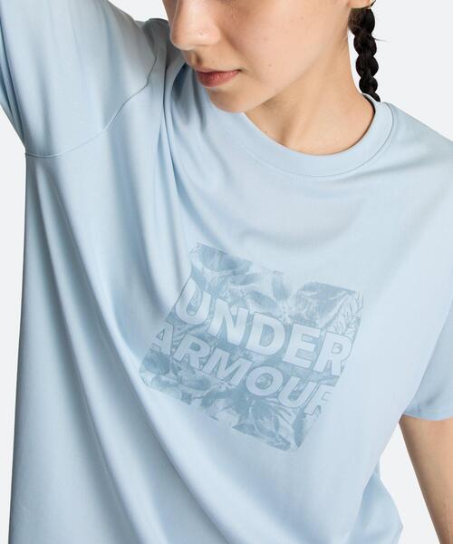 UNDER ARMOUR(アンダーアーマー)の「UAテック オーバーサイズド グラフィック ショートスリーブ Tシャツ(トレーニング/レディース)(Tシャツ/カットソー・レディース・グレー系その他・M/XL/L/S)」の4枚目の写真