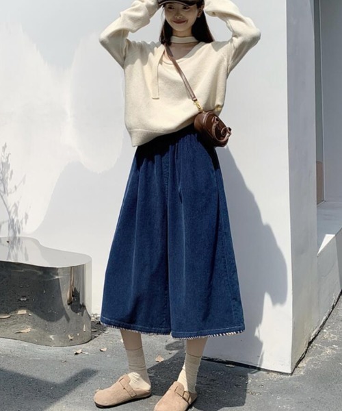 semplice(センプリチェ)の「秋冬向け コーデュロイワイドクロップパンツ(その他パンツ・レディース・ベージュ/ブラウン/ブルー/キャメル・F)」の17枚目の写真