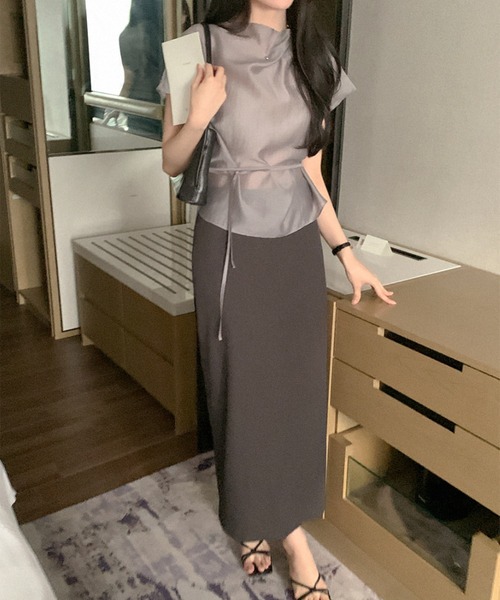 Aelina(エリナ)の「リボン半袖トップス(シャツ/ブラウス・レディース・グレー/ベージュ・FREE)」の9枚目の写真