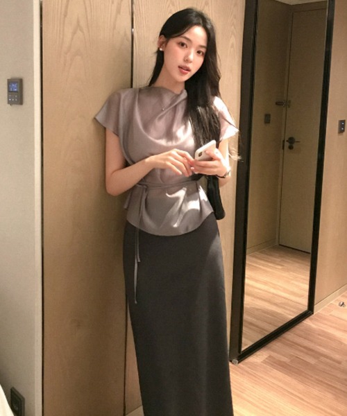 Aelina(エリナ)の「リボン半袖トップス(シャツ/ブラウス・レディース・グレー/ベージュ・FREE)」の17枚目の写真