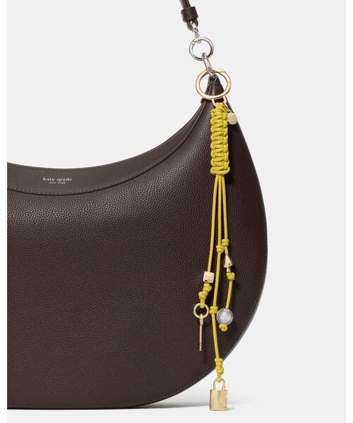 kate spade new york(ケイトスペード ニューヨーク)の「チャームド ブレイデッド バッグ チャーム(キーホルダー・レディース・イエロー・ONESIZE)」の3枚目の写真