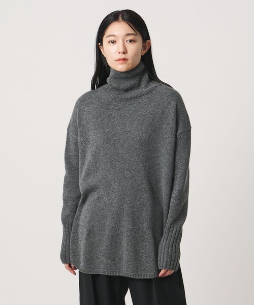 MARW UNITED ARROWS(マルゥ ユナイテッドアローズ)の「<MARW UNITED ARROWS>ルーズ タートルネック ニット(ニット/セーター・レディース・グレー/ダークブラウン/オフホワイト/ブラック・FREE)」の1枚目の写真