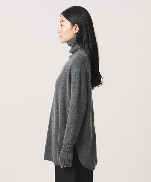 MARW UNITED ARROWS(マルゥ ユナイテッドアローズ)の「<MARW UNITED ARROWS>ルーズ タートルネック ニット(ニット/セーター・レディース・グレー/ダークブラウン/オフホワイト/ブラック・FREE)」の18枚目の写真