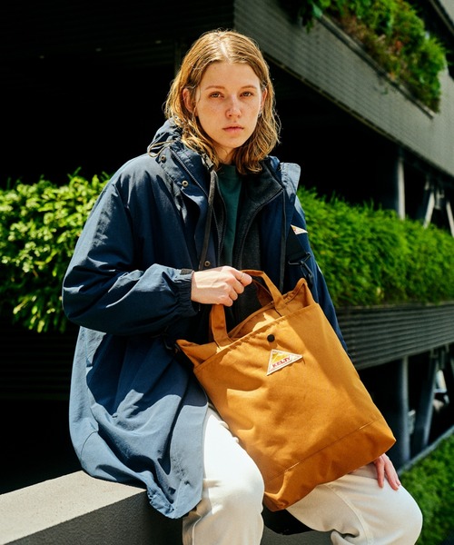 KELTY(ケルティ)の「2WAY/A4対応【KELTY】ES SHOULDER ZIP TOTE(トートバッグ・レディース・タン/ブラウン系/ベージュ/セージグリーン/ブラック・ONE SIZE)」の2枚目の写真