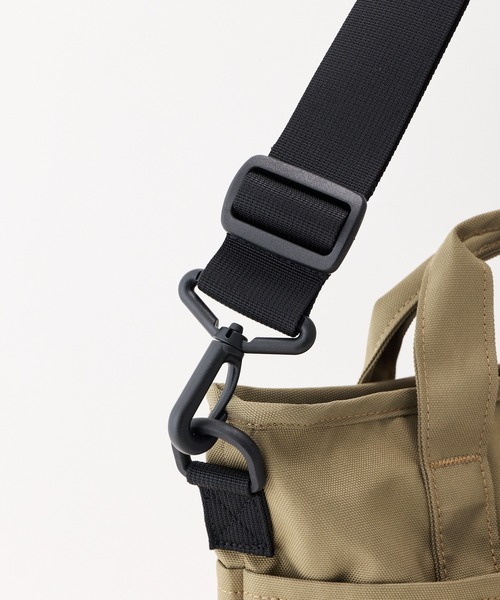 KELTY(ケルティ)の「2WAY/A4対応【KELTY】ES SHOULDER ZIP TOTE(トートバッグ・レディース・タン/ブラウン系/ベージュ/セージグリーン/ブラック・ONE SIZE)」の21枚目の写真