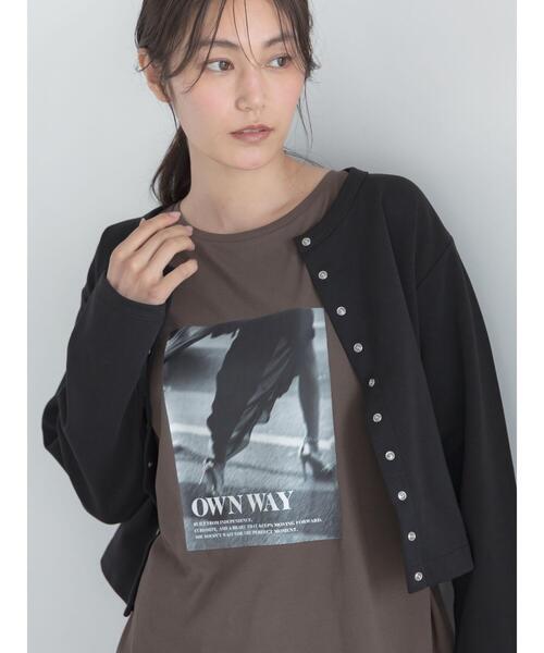 Te chichi(テチチ)の「モノクロームフォトロンT(Tシャツ/カットソー・レディース・オフホワイト/チャコールグレー/ブラウン・F)」の11枚目の写真