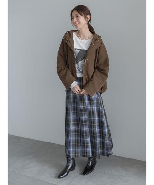 Te chichi(テチチ)の「モノクロームフォトロンT(Tシャツ/カットソー・レディース・オフホワイト/チャコールグレー/ブラウン・F)」の13枚目の写真