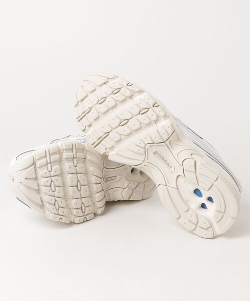 NEW BALANCE(ニューバランス)の「740(スニーカー・レディース・ホワイト・24.5cm/24.0cm/23.0cm/23.5cm/26.0cm/26.5cm/25.5cm/25.0cm/27.0cm/27.5cm/22.0cm/22.5cm/28.0cm/28.5cm/29.0cm/30.0cm)」の5枚目の写真
