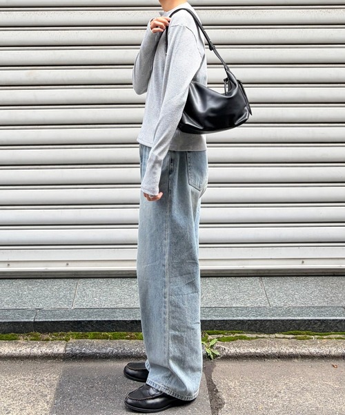 Chikashitsu +(チカシツプラス)の「【Chikashitsu +】slit henley neck slim t-shirt / 【チカシツプラス】スリットヘンリーネックスリム長袖Tシャツ<着用動画あり>(Tシャツ/カットソー・メンズ・アイボリー/グレー/ブラック・ONE SIZE)」の11枚目の写真