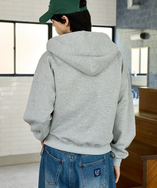 GAP(ギャップ)の「PUBLUX × GAP/ギャップ <セットアップ対応>別注 配色 ボア フード ポンチ スウェット パーカー 限定展開(パーカー・メンズ・ネイビー/ライトグレー/ブラック・SMALL/MEDIUM/LARGE)」の5枚目の写真