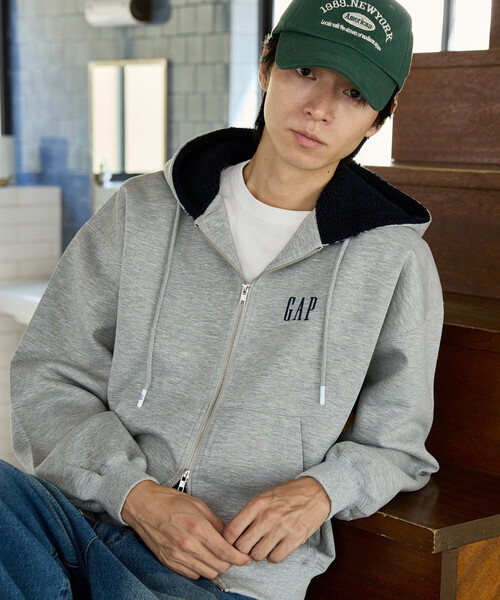 GAP(ギャップ)の「PUBLUX × GAP/ギャップ <セットアップ対応>別注 配色 ボア フード ポンチ スウェット パーカー 限定展開(パーカー・メンズ・ネイビー/ライトグレー/ブラック・SMALL/MEDIUM/LARGE)」の10枚目の写真