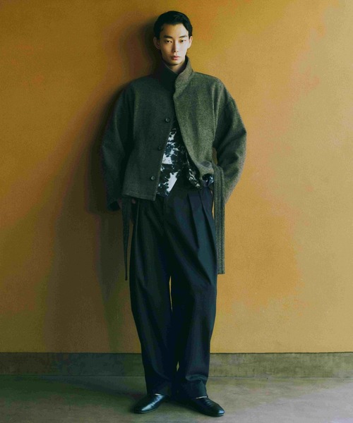 HARE（ハレ）の「【NARRIL】ORIGATA-STYLE Tuck Barrel Pants（その他パンツ・メンズ・ブラウン/ブラック・FREE）」の3枚目の写真