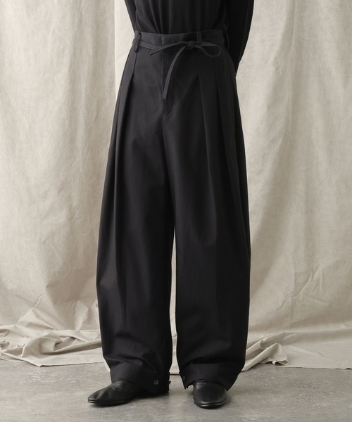 HARE（ハレ）の「【NARRIL】ORIGATA-STYLE Tuck Barrel Pants（その他パンツ・メンズ・ブラウン/ブラック・FREE）」の5枚目の写真