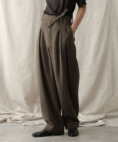 HARE（ハレ）の「【NARRIL】ORIGATA-STYLE Tuck Barrel Pants（その他パンツ・メンズ・ブラウン/ブラック・FREE）」の14枚目の写真