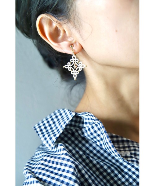 tone(トーン)の「【ぷちたぷち】カットガラス ひし形レースピアス(MA)(ピアス(両耳用)・レディース・キナリ・FREE)」の2枚目の写真