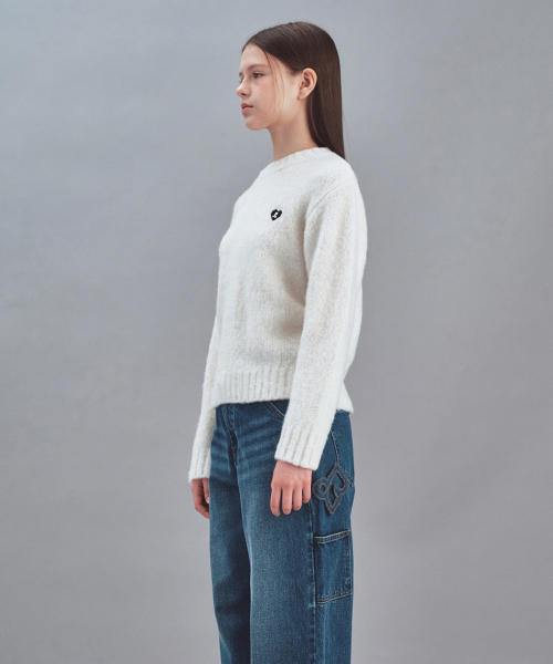 Rest&Recreation(レストアンドレクリエーション)の「HEART LOGO WOOL KNIT TOP - IVORY(ニット/セーター・レディース・その他・ONE SIZE)」の3枚目の写真