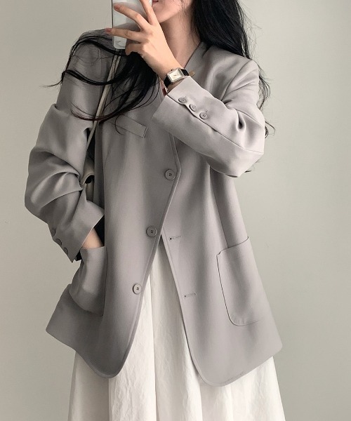 FAVORITO(ファヴォリート)の「Vネックシングルブレストノーカラージャケット(ノーカラージャケット・レディース・グレー/ブラック/ベージュ・F)」の15枚目の写真