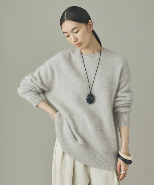 Curensology(カレンソロジー)の「Curensology(カレンソロジー)/FOXカシミヤクルーネックロングプルオーバー(ニット/セーター・レディース・オフホワイト/ブラウン系その他/ブラック・FREE)」の4枚目の写真