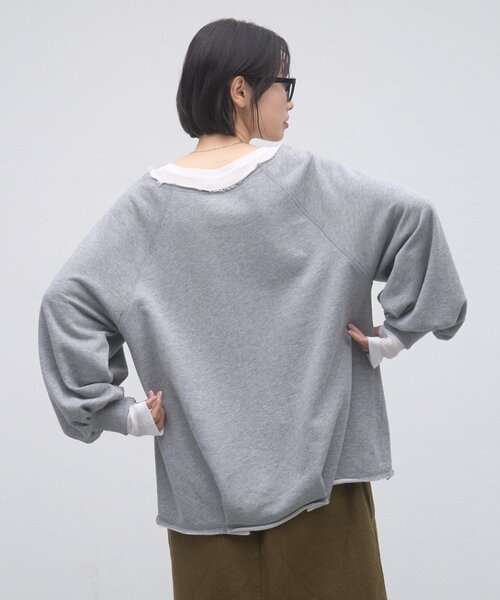 CIAOPANIC TYPY（チャオパニックティピー）の「ZOZO限定シアーレイヤードライクロングスウェット（Tシャツ/カットソー・レディース・ブラウン/レッド/グレー/チャコールグレー/ダークブルー・ONE SIZE）」の6枚目の写真