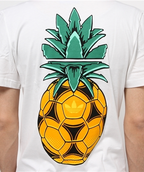 adidas（アディダス）の「オリジナルス Tシャツ [ANANAS PHOTO TEE]（Tシャツ/カットソー・メンズ・ホワイト・XX-LARGE/MEDIUM/X-LARGE/XXX-LARGE/SMALL/LARGE/X-SMALL）」の6枚目の写真