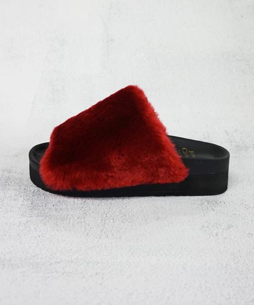 Boisson Chocolat(ボワソンショコラ)の「BBC フェイクファーサンダル(サンダル・レディース・ブラック/ベージュ/イエロー/レンガ・36/37/38)」の4枚目の写真