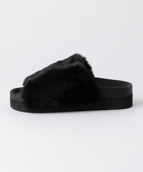 Boisson Chocolat(ボワソンショコラ)の「BBC フェイクファーサンダル(サンダル・レディース・ブラック/ベージュ/イエロー/レンガ・36/37/38)」の2枚目の写真