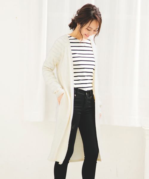 KOBE LETTUCE（コウベレタス）の「ポケット付シンプル薄手ニットソーロングカーディガン（カーディガン/ボレロ・レディース・グレー/チャコールグレー/ダークオレンジ/ブラック/カーキ/モカ/ベージュ/ネイビー/ブルーグリーン/ブラウン/ボルドー/キャメル/グリーン系その他2/パープル系その他2/ブルー系その他/ベージュ系その他2/ホワイト系その他2/ベージュ系その他/ブラウン系その他/グレー系その他/グリーン系その他/パープル系その他/レッド系その他/ホワイト系その他/ブラック系その他/ブラウン系その他2/ブラウン系その他3/ベージュ系その他3/ブルー系その他2/ブルー系その他3/ブルー系その他4/ブルー系その他5/イエロー系その他2/レッド系その他2/ブラウン系その他4/ブラウン系その他5/ブラウン系その他6/ブラック系その他2/イエロー系その他/グレー系その他2/ベージュ系その他4/マスタード/ブラウン系その他7/オフホワイト/ピンク/ピンク系その他/ホワイト系その他3/グリーン系/ブラウン系/グリーン・2/ONE SIZE/1/3）」の4枚目の写真