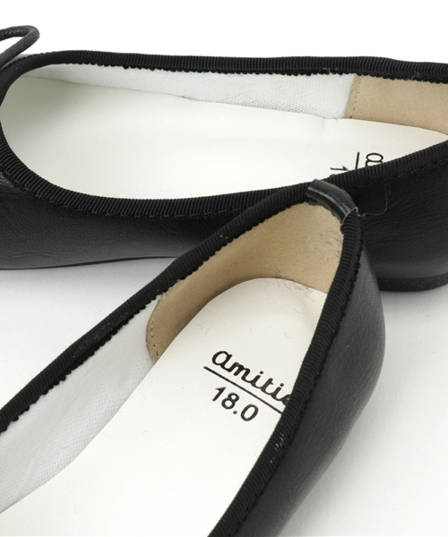 amitie（アミティエ）の「キッズシューズ/amitieジュニア用ふわふわバレエシューズ/キッズパンプス靴（パンプス・キッズ・ホワイト系その他/レッド/ブラック系その他/ブルー/イエロー・18.0cm/22.0cm/20.0cm/16.0cm/17.0cm/21.0cm/19.0cm）」の11枚目の写真