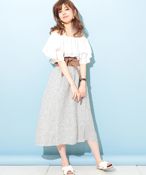 natural couture（ナチュラルクチュール）の「楊柳オフショルシフォンブラウス（シャツ/ブラウス・レディース・オフホワイト/ブラック/イエロー/オレンジ・FREE）」の11枚目の写真