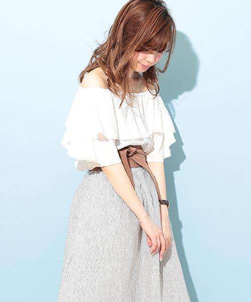 natural couture（ナチュラルクチュール）の「楊柳オフショルシフォンブラウス（シャツ/ブラウス・レディース・オフホワイト/ブラック/イエロー/オレンジ・FREE）」の12枚目の写真