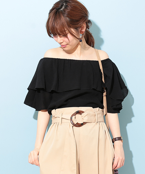 natural couture（ナチュラルクチュール）の「楊柳オフショルシフォンブラウス（シャツ/ブラウス・レディース・オフホワイト/ブラック/イエロー/オレンジ・FREE）」の6枚目の写真