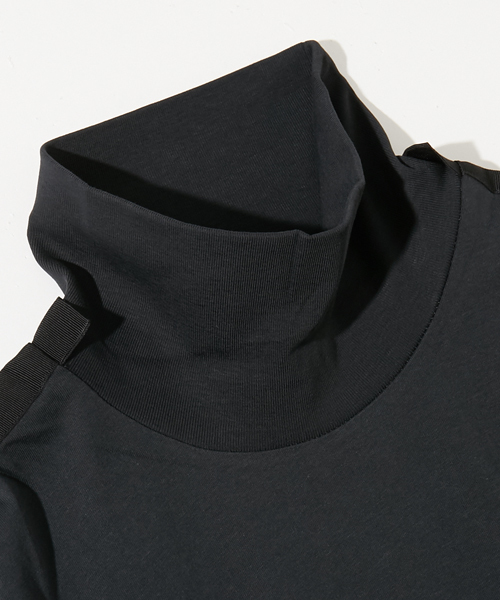 AMERICAN RAG CIE（アメリカンラグシー）の「OAMC オーエーエムシー / ハイネックカットソー I024514（Tシャツ/カットソー・メンズ・ブラック/ブルー・SMALL/MEDIUM）」の8枚目の写真