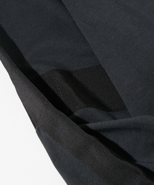 AMERICAN RAG CIE（アメリカンラグシー）の「OAMC オーエーエムシー / ハイネックカットソー I024514（Tシャツ/カットソー・メンズ・ブラック/ブルー・SMALL/MEDIUM）」の6枚目の写真