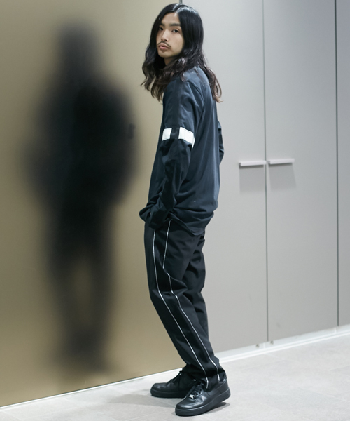 AMERICAN RAG CIE（アメリカンラグシー）の「OAMC オーエーエムシー / ハイネックカットソー I024514（Tシャツ/カットソー・メンズ・ブラック/ブルー・SMALL/MEDIUM）」の9枚目の写真