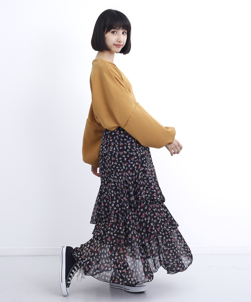 MERLOT（メルロー）の「ティアードフリルフラワー柄スカート1385（スカート・レディース・ホワイト/ブラック/ブルー/グリーン・FREE）」の15枚目の写真