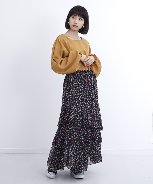 MERLOT（メルロー）の「ティアードフリルフラワー柄スカート1385（スカート・レディース・ホワイト/ブラック/ブルー/グリーン・FREE）」の6枚目の写真