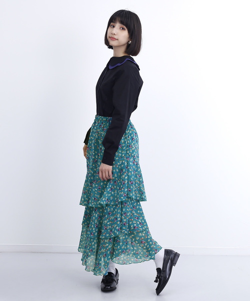 MERLOT（メルロー）の「ティアードフリルフラワー柄スカート1385（スカート・レディース・ホワイト/ブラック/ブルー/グリーン・FREE）」の11枚目の写真