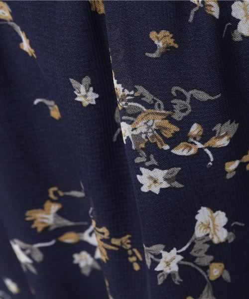 MERLOT（メルロー）の「ティアードフリルフラワー柄スカート1385（スカート・レディース・ホワイト/ブラック/ブルー/グリーン・FREE）」の12枚目の写真