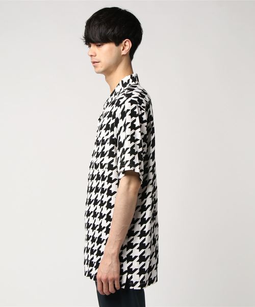 aloha blossom（アロハブロッサム）の「【Aloha Blossom】HANG LOOSE（シャツ/ブラウス・メンズ・ホワイト・42）」の2枚目の写真