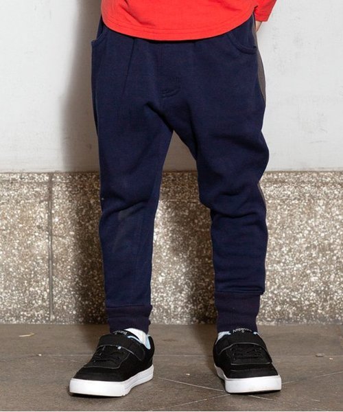 BREEZE(ブリーズ)の「ネット限定 サイドラインテーパードパンツ 9分丈(その他パンツ・キッズ・エンジ/ネイビー/カーキ・90/100/110/120/80/130/95/140)」の3枚目の写真