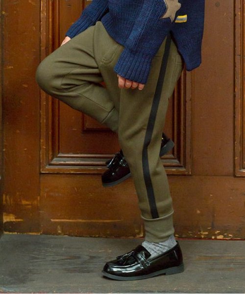 BREEZE(ブリーズ)の「ネット限定 サイドラインテーパードパンツ 9分丈(その他パンツ・キッズ・エンジ/ネイビー/カーキ・90/100/110/120/80/130/95/140)」の2枚目の写真