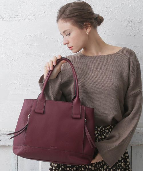 BASE(ベース)の「【本革】2WAY イタリア製 トートバッグ(トートバッグ・レディース・ブラック/ベージュ/ネイビー/ブルー/ボルドー/キャメル・FREE)」の6枚目の写真